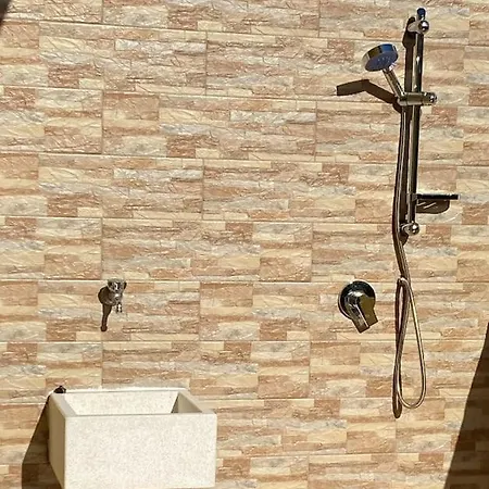 Villa Indipendente A Pochi Passi Dal Mare....